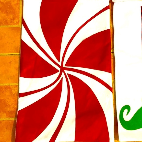 NWOT Set of Four Large Christmas Felt Santa Bags Size 27”x17” - Picture 3 of 4